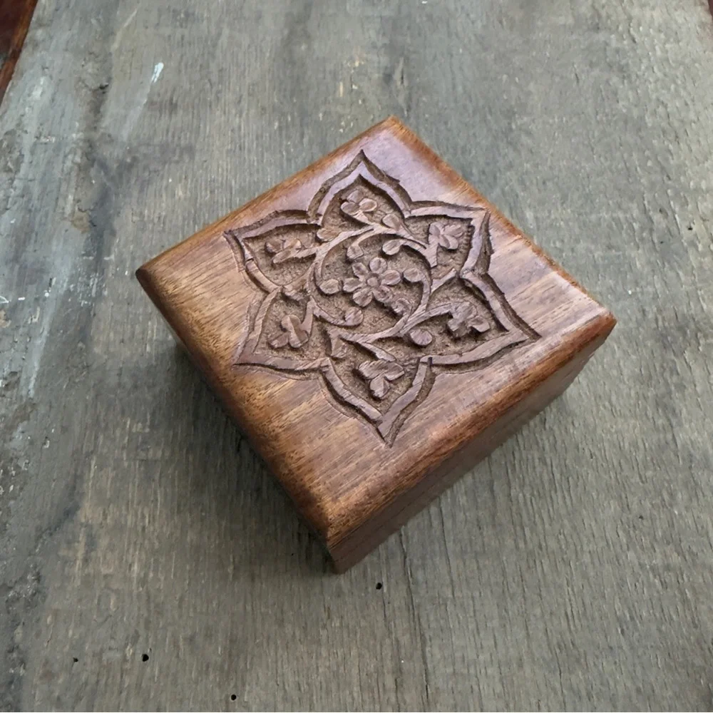 Vintage Archana Crafts square carved wood trinket box
